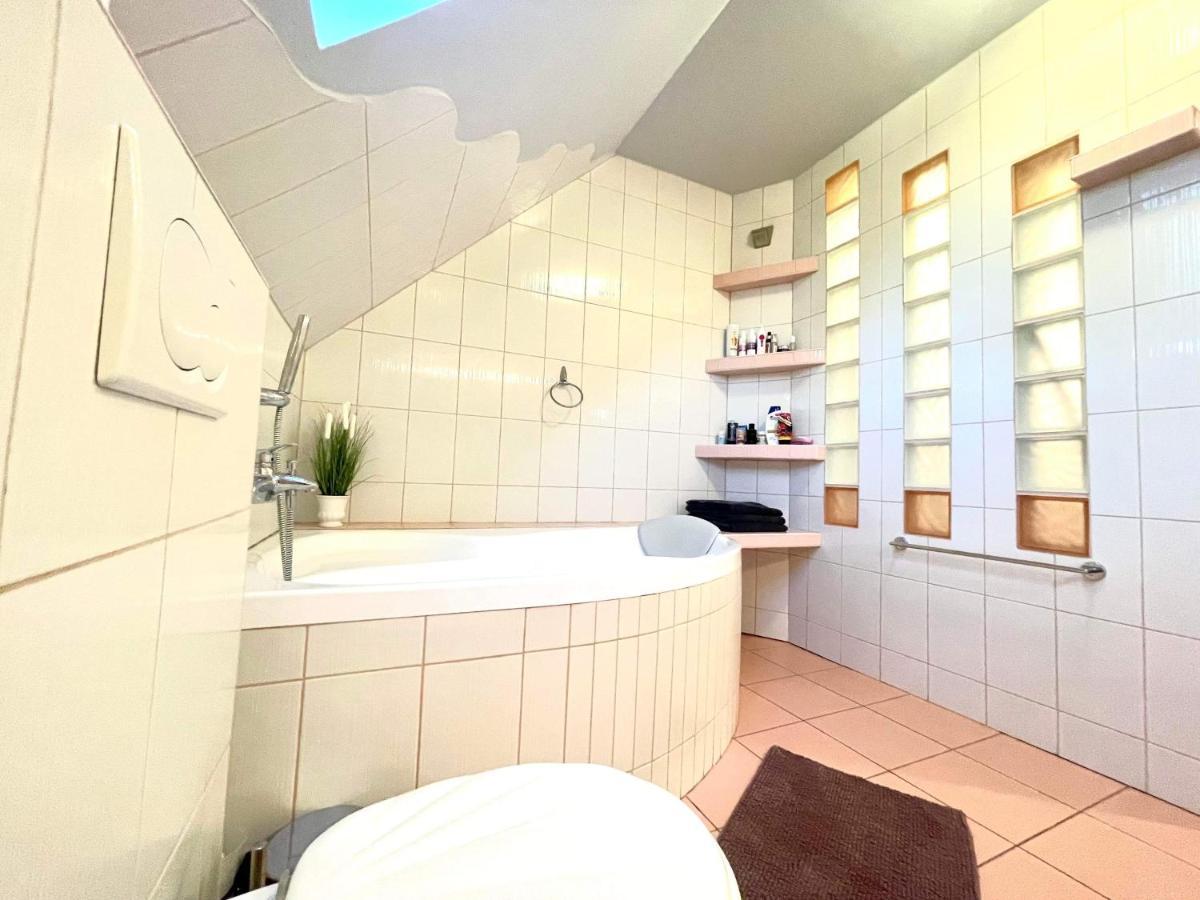 Holiday Home With Jakuzzi And Sauna Kisoroszi Dış mekan fotoğraf